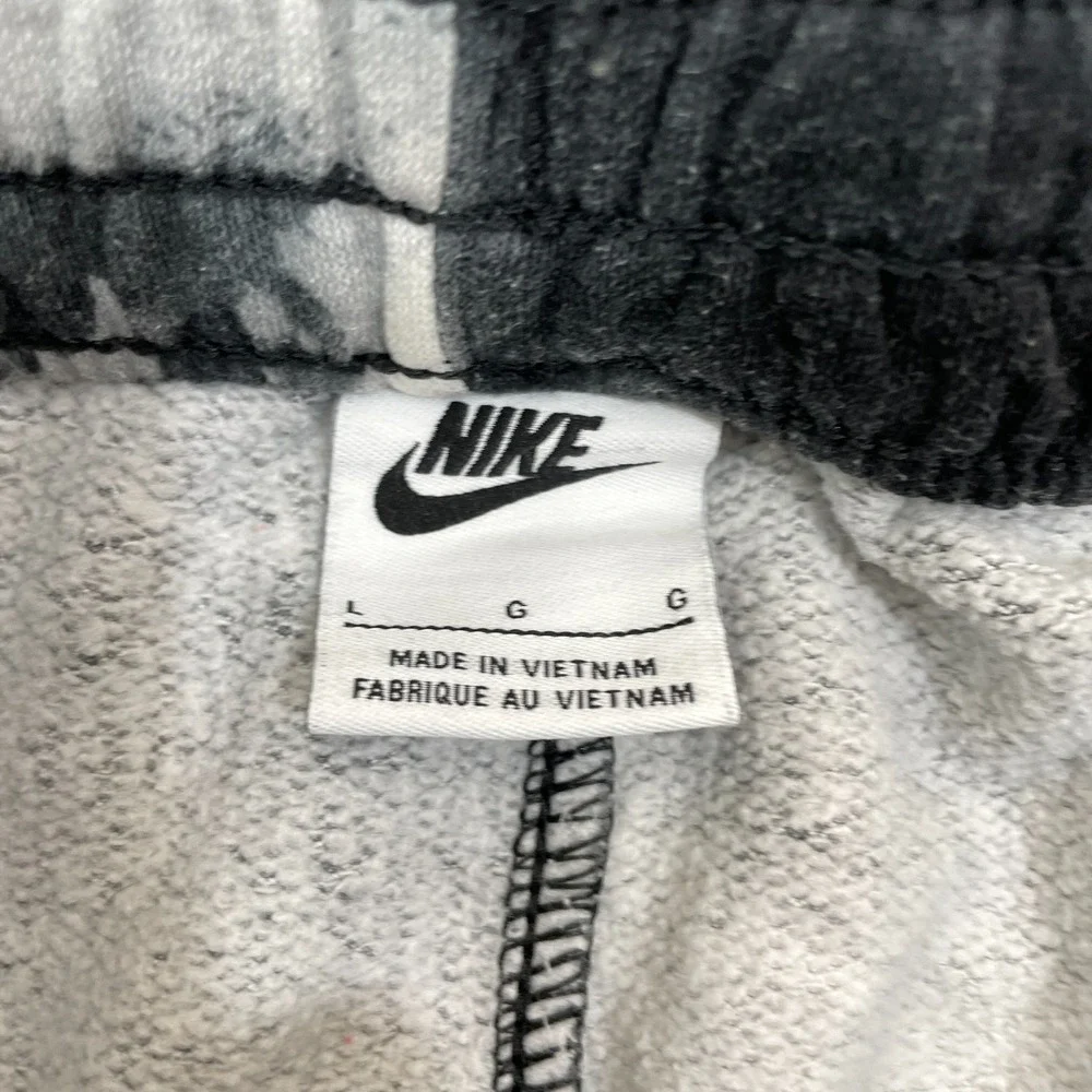NIKE Boys Sweatpants Size Large All Over Print Gray‎ Space Dye Drawstring Waist